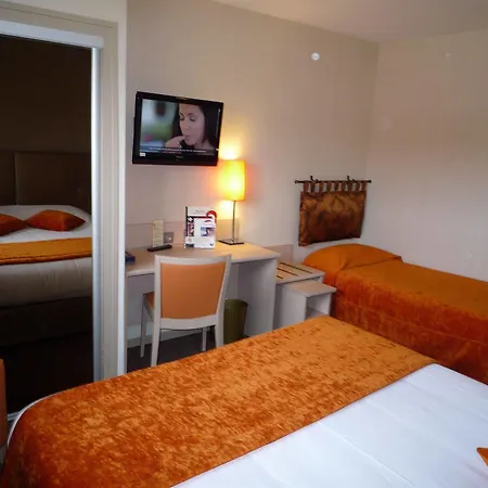 Hotel The Originals City, Rey Du Mont Sion, Saint-julien-en-genevois Sud