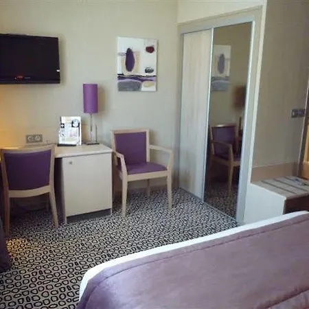 The Originals City, Rey Du Mont Sion, Saint-julien-en-genevois Sud Hotel