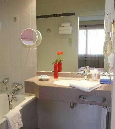 The Originals City, Rey Du Mont Sion, Saint-julien-en-genevois Sud Hotel 3*